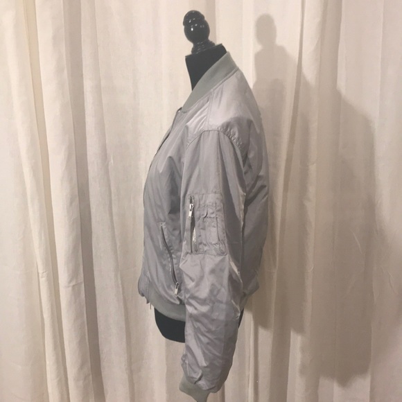 Women’s Gap Bomber Jacket - Picture 2 of 5